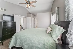 1108 Heavens Gate Dr, Lake in the Hills, IL 60156 - Photo 24