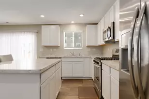 3732 Flynn St, McHenry, IL 60050 - Photo 6