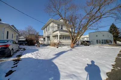215 S 3rd Street, Watseka, IL 60970 - Photo 2