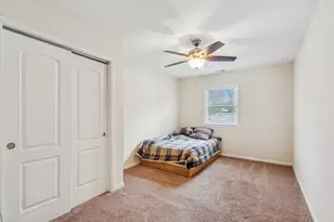 2113 Highwood Rd, McHenry, IL 60051 - Photo 16