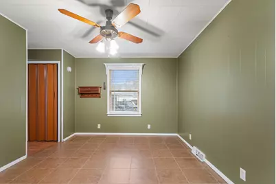 431 S Independence Street, Monticello, IL 61856 - Photo 10