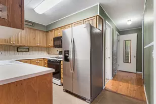 431 S Independence St, Monticello, IL 61856 - Photo 12