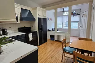 1656 W Hollywood Ave, Chicago, IL 60660 - Photo 2