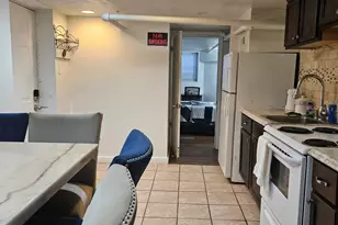 1656 W Hollywood Ave, Chicago, IL 60660 - Photo 16