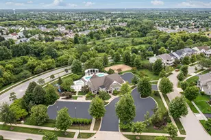 3102 Holden St, Elgin, IL 60124 - Photo 4