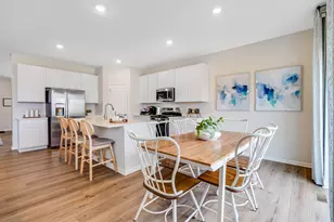 3102 Holden St, Elgin, IL 60124 - Photo 14