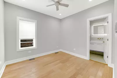4721 W Warwick Avenue, Chicago, IL 60641 - Photo 22