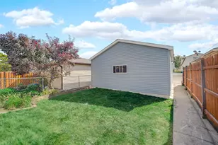 4721 W Warwick Ave, Chicago, IL 60641 - Photo 38