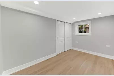 4721 W Warwick Avenue, Chicago, IL 60641 - Photo 30