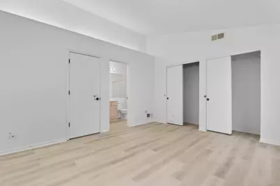 519 Woodcrest Drive, Mundelein, IL 60060 - Photo 10