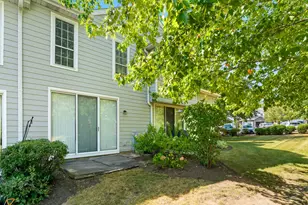 519 Woodcrest Dr, Mundelein, IL 60060 - Photo 18