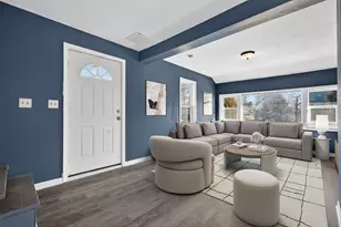 42319 N Woodbine Ave, Antioch, IL 60002 - Photo 2