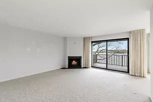 25 Shoreline Rd, Lake Barrington, IL 60010 - Photo 4