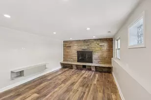 195 7th St, Wheeling, IL 60090 - Photo 22