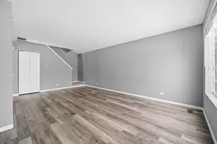 1372 Normantown Rd, Naperville, IL 60564 - Photo 2