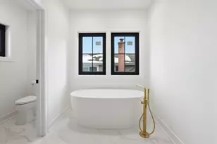 1100 Lois Ave, Park Ridge, IL 60068 - Photo 18