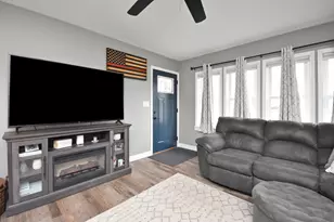 401 S Clinton St, Mclean, IL 61754 - Photo 6