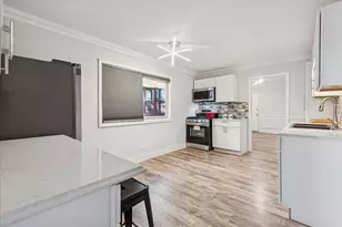 14633 Parkside Dr, Dolton, IL 60419 - Photo 8