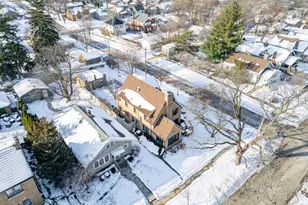 2127 Jackson St, Rockford, IL 61107 - Photo 34