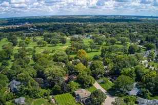 301 Country Club Pl, Geneva, IL 60134 - Photo 36