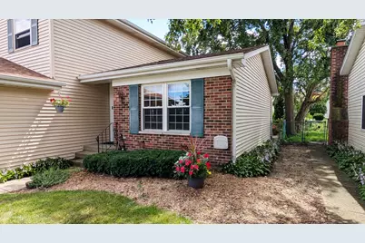 6796 Red Wing Drive, Woodridge, IL 60517 - Photo 4