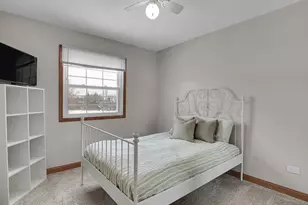 6796 Redwing Dr, Woodridge, IL 60517 - Photo 20