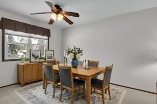 6796 Redwing Dr, Woodridge, IL 60517 - Photo 10