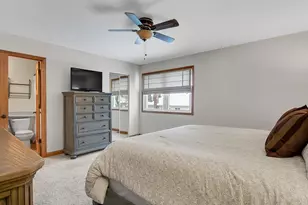 6796 Redwing Dr, Woodridge, IL 60517 - Photo 18