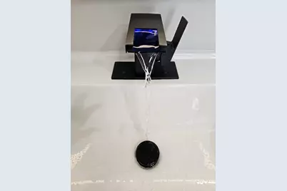 8548 S Essex Avenue, Chicago, IL 60617 - Photo 20