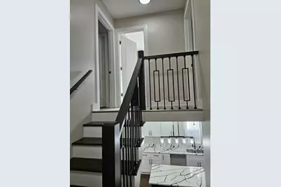 8548 S Essex Avenue, Chicago, IL 60617 - Photo 10