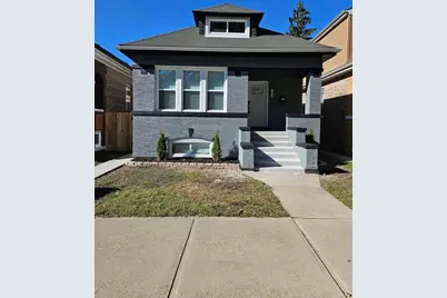 8548 S Essex Avenue, Chicago, IL 60617 - Photo 2