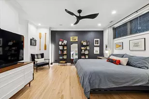 3746 N Fremont St, Chicago, IL 60613 - Photo 12