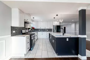 458 W 127th St, Chicago, IL 60628 - Photo 12