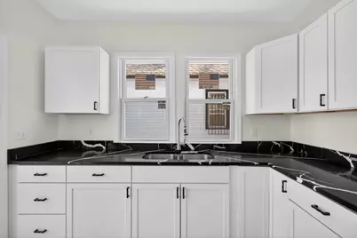 1111 Loomis Street, Rockford, IL 61102 - Photo 14