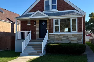 5745 S Sayre Ave, Chicago, IL 60638 - Photo 2