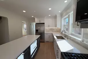 5745 S Sayre Ave, Chicago, IL 60638 - Photo 8