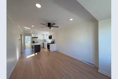 5745 S Sayre Avenue, Chicago, IL 60638 - Photo 4