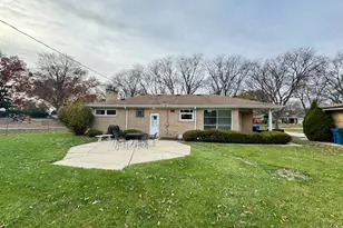 909 S Emerson St, Mount Prospect, IL 60056 - Photo 44