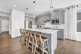 950 Houston St, Batavia, IL 60510 - Photo 4