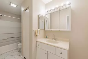 237 Acorn Dr, Streamwood, IL 60107 - Photo 20