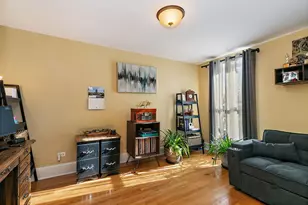 271 Dupage St, Elgin, IL 60120 - Photo 14