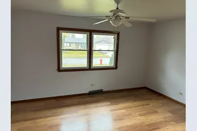 1755 Country Knolls Lane, Elgin, IL 60123 - Photo 12