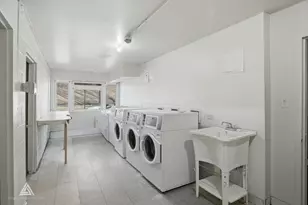 1180 Meadow Ln, Hoffman Estates, IL 60169 - Photo 22