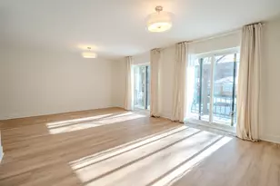 2740 W Farragut Ave, Chicago, IL 60625 - Photo 4