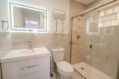 2740 W Farragut Avenue #1, Chicago, IL 60625 - Photo 18