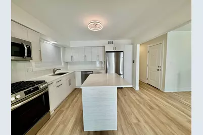 [Address not provided], Chicago, IL 60625 - Photo 6