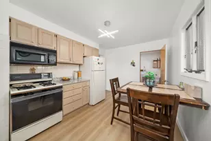 7852 Neenah Ave, Burbank, IL 60459 - Photo 14