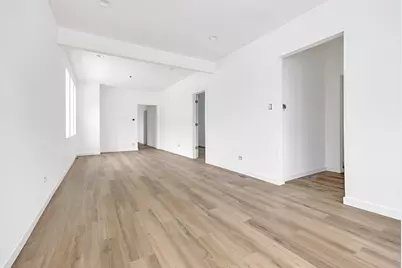 8528 S Escanaba Avenue, Chicago, IL 60617 - Photo 6