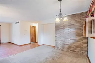 8710 N 2100 East Rd, Downs, IL 61736 - Photo 10