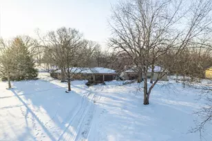 8710 N 2100 East Rd, Downs, IL 61736 - Photo 2